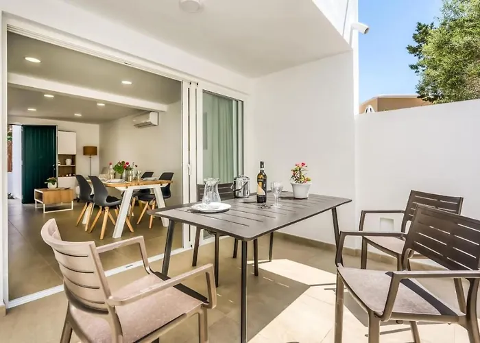 Casa De Els Arbocers * קאלה בלנקה