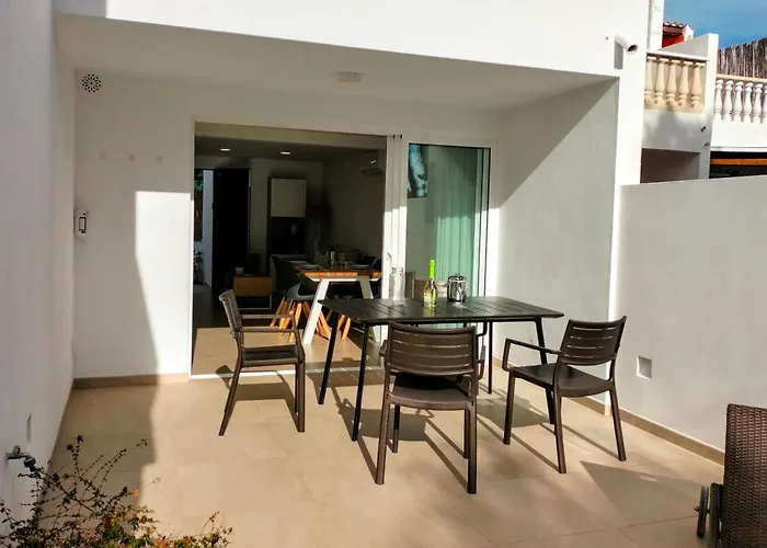 Casa De Els Arbocers * كالا بلانكا