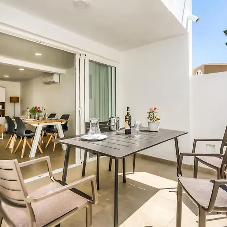 Casa De Els Arbocers * Cala Blanca (Menorca)